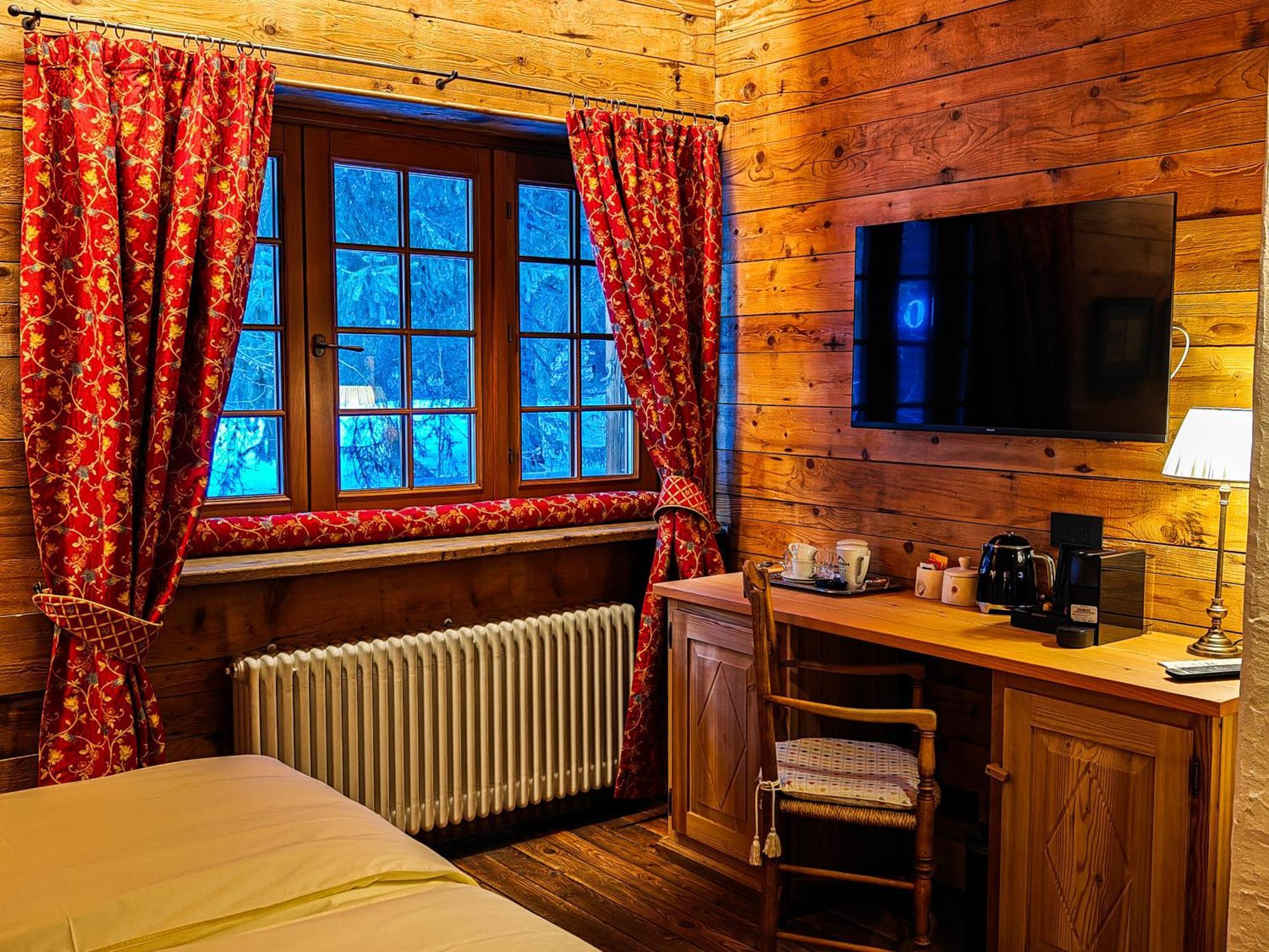 Hotel Breithorn Champoluc Kültér fotó