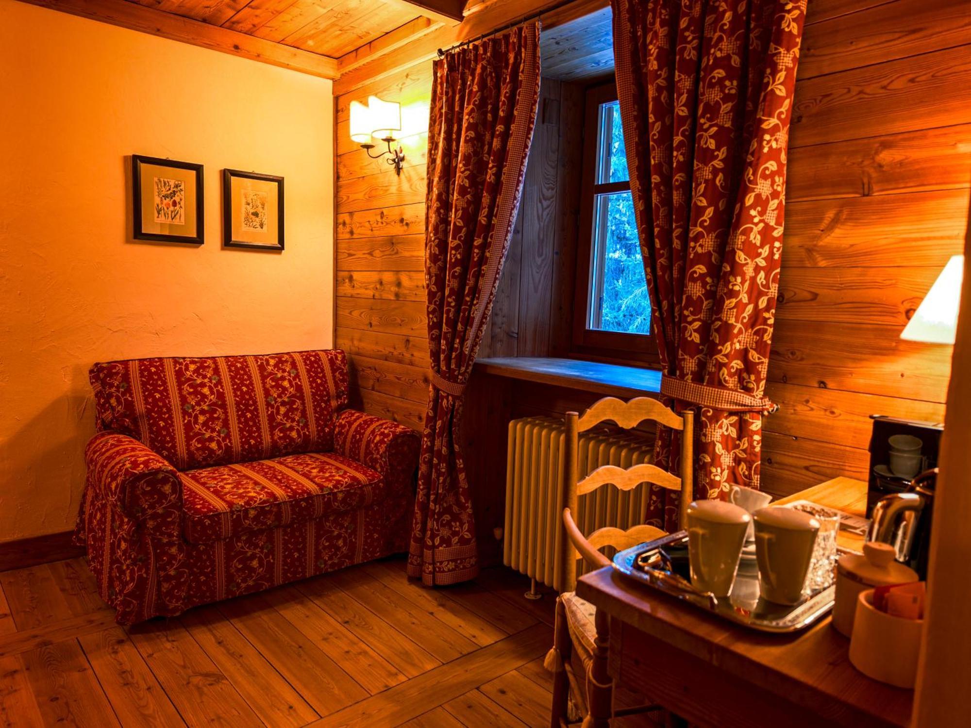 Hotel Breithorn Champoluc Kültér fotó