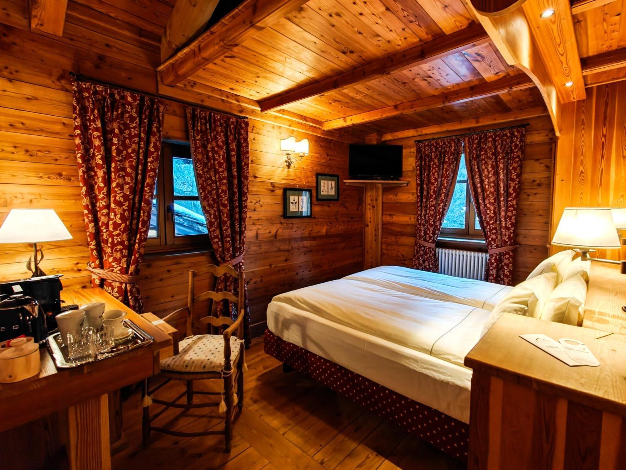 Hotel Breithorn Champoluc Kültér fotó