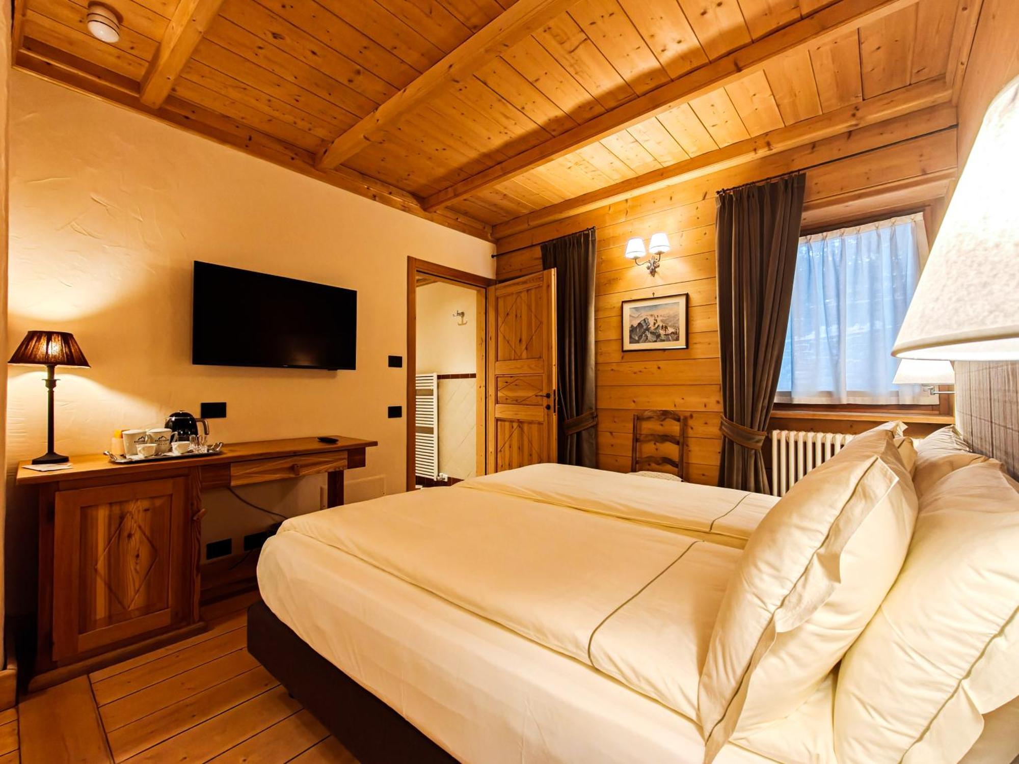 Hotel Breithorn Champoluc Kültér fotó